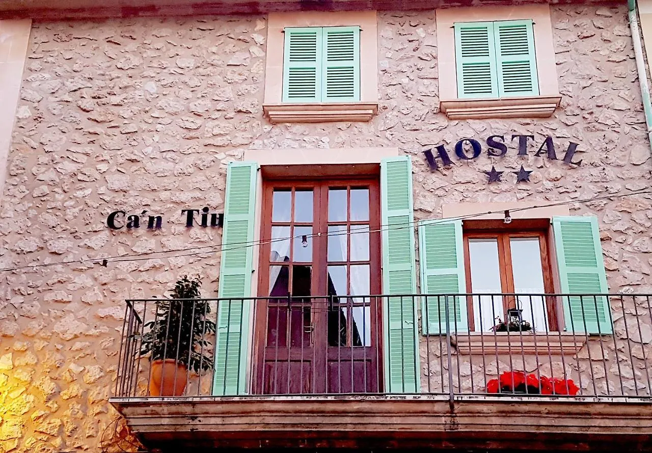 Hostal Ca\'N Tiu location