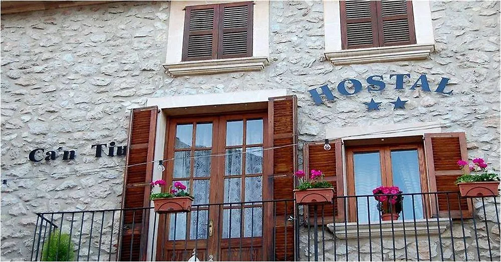 Hostal Ca'N Tiu Alaro Guest house