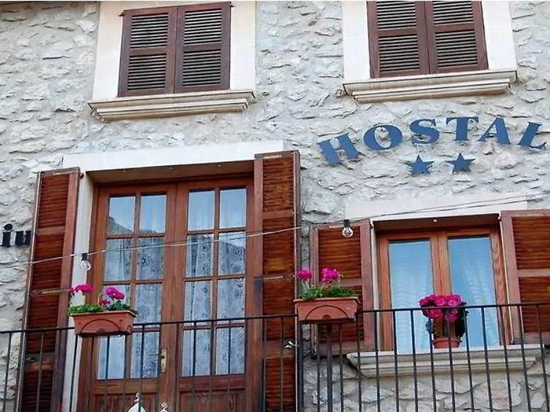 Hostal Ca'N Tiu Alaro Guest house