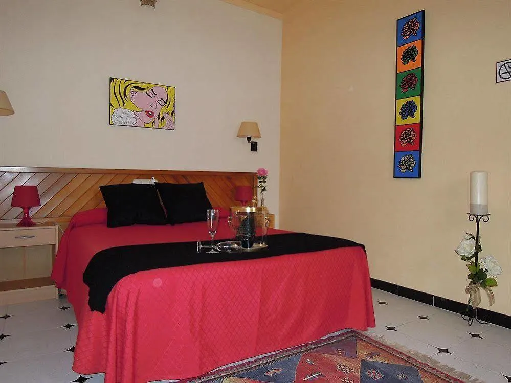 Guest house Hostal Ca'N Tiu Alaro