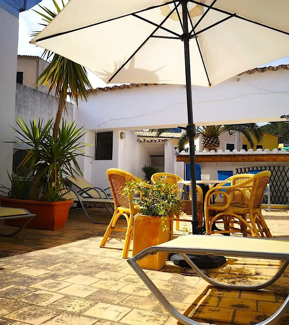Hostal Ca'N Tiu Alaro